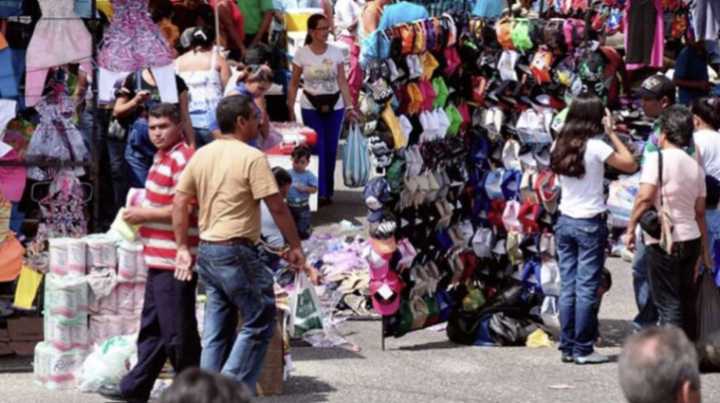 (AUDIO) Casi el 50% de los venezolanos labora en la economía informal y el 8% está desempleado, indica experto