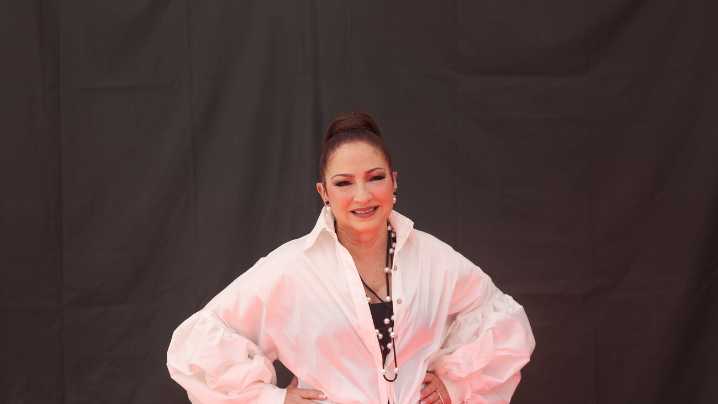 La cantante Gloria Estefan coronada como Personaje del Año por Vanity Fair