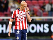 ¡'Chicharito' anota el primer gol de su carrera contra América!