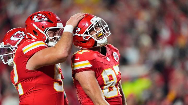 Travis Kelce ties Chiefs' mark in win over Commanders