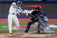 Blue Jays slam Dodgers 11-4 to take Game 1 of World Series