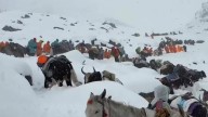 Snowstorm Slams Mount Everest, Trapping Tourists