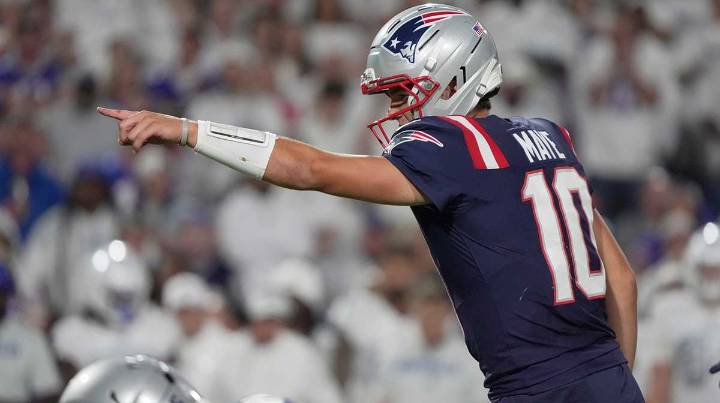 Patriots can thank Falcons for first AFC East lead since 2021