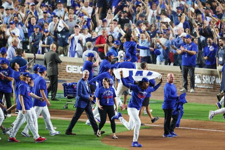 Chicago Cubs face Milwaukee Brewers in postseason for 1st time
