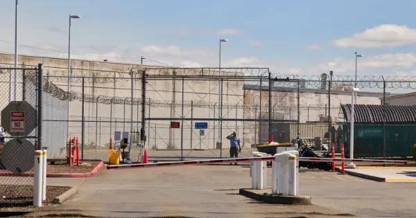 Detenciones de ICE provocan salidas voluntarias de inmigrantes