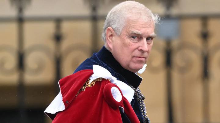 Príncipe Andrés será despojado de títulos por caso Epstein