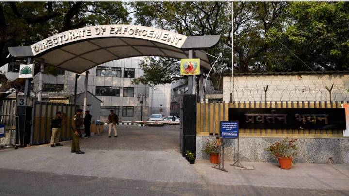 ED Raids 12 Places in West Bengal, Telangana, Gujarat in Bank Fraud Case India News