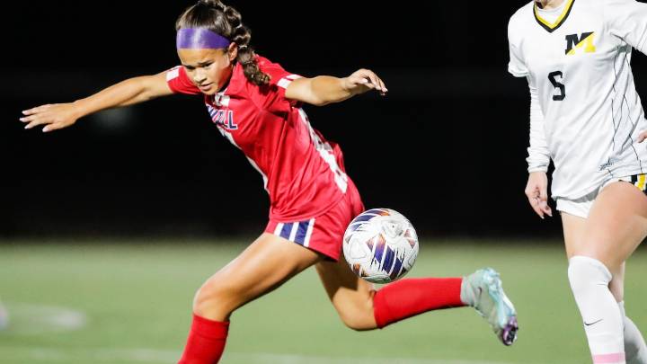 Wall shuts out Middletown South - Girls soccer recap