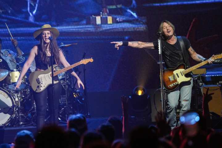 Keith Urban’s Guitarist’s Dad Responds to Rumors Amid Nicole Kidman Split