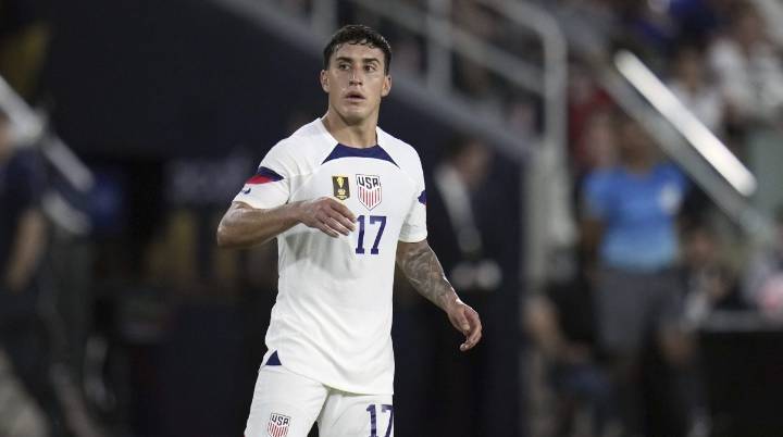 Alejandro Zendejas fuera de la fecha FIFA y está en duda para el clásico contra Cruz Azul.