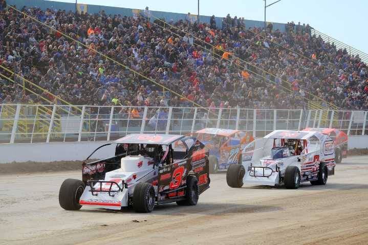Record field of 98 racers qualify for Friday’s 150