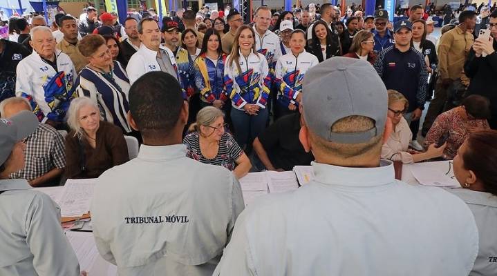 Tribunales Móviles han atendido 203 mil 214 personas en todo el país