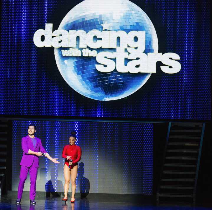 Judge’s heartfelt moment on ‘Dancing with the Stars’ sparks baby gender buzz
