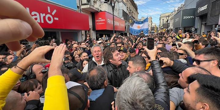 En medio de la tensión por el caso Espert, Javier Milei viaja a Entre Ríos y Santa Fe para apoyar a sus candidatos
