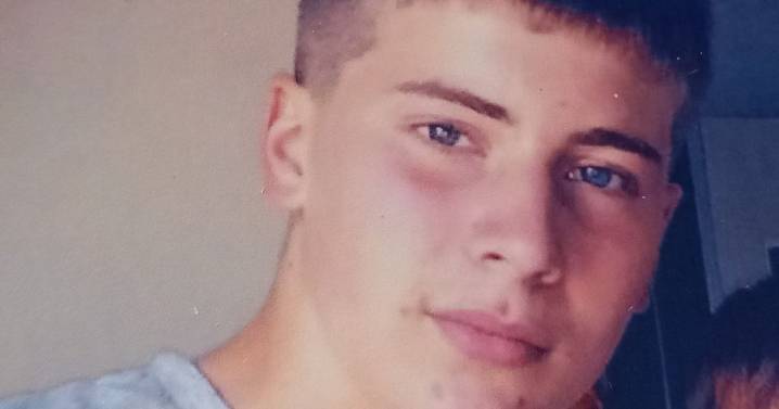 Man, 20, dies after swallowed cocaine package 'bursts' in stomach before flight from Manchester Airport