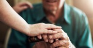 Los españoles califican con nota los servicios de mayores