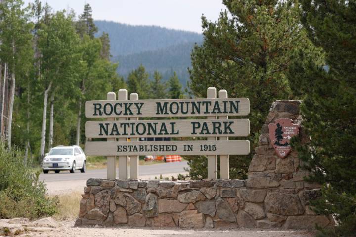What government shutdowns mean for Colorado locals, RMNP