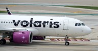 Las acciones de Volaris caen tras revocación de 13 rutas hacia Estados Unidos