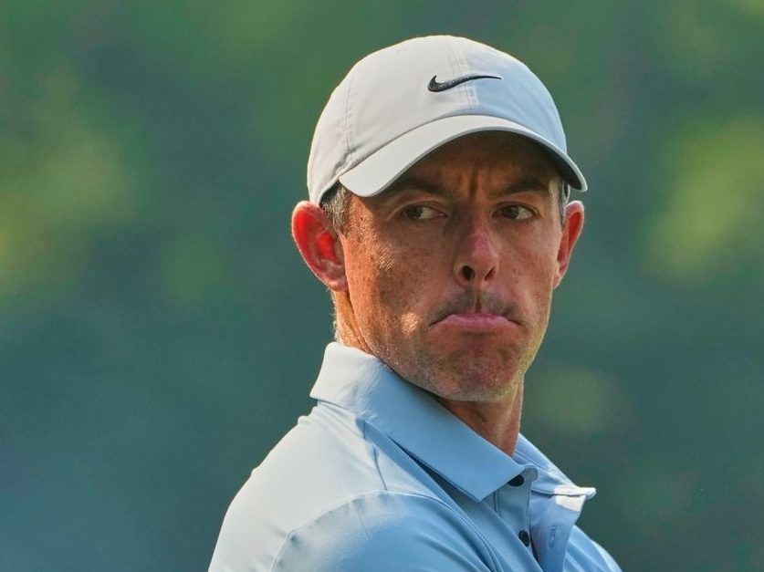 Fleetwood leads in India, Rory McIlroy fights to contend