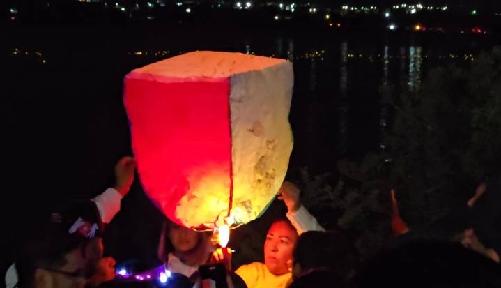 Huehuetoca iluminó la noche con Festival de Luz en la Presa Cuevecillas