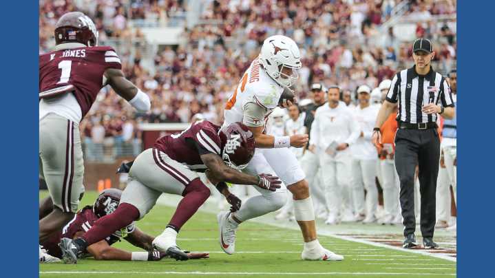 Texas' Arch Manning apparently injured in overtime win against Mississippi State