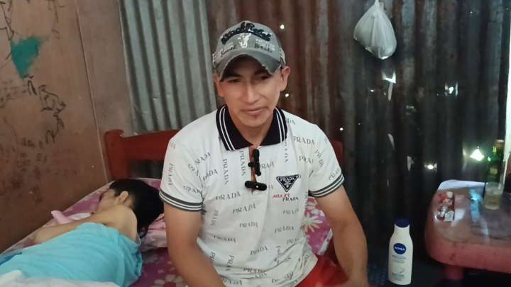 Familia moralina solicita apoyo para joven madre con cáncer hepático terminal