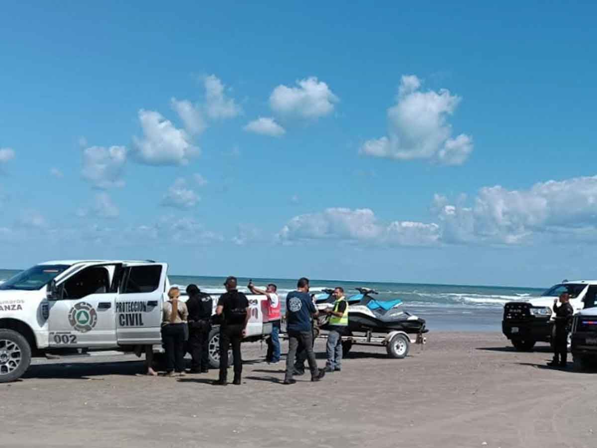 Entrenador fallece en el Golfo de Mexico al tratar de rescatar a su hijo que había sido arrastrado por la corriente