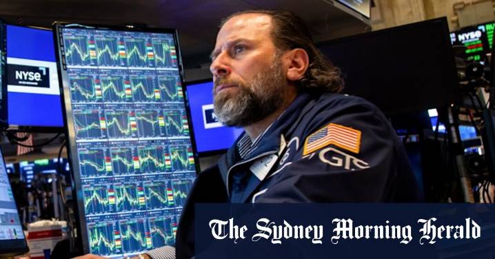 ASX set to rise as Wall Street climbs; Apple joins $US4 trillion club, Amazon cuts 14,000 jobs