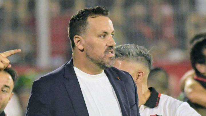 "El Ogro" Fabbiani habló de su futuro en Newell's tras la derrota ante Argentinos: qué dijo
