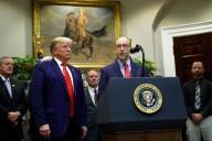 Trump dials up shutdown pressure on Democrats