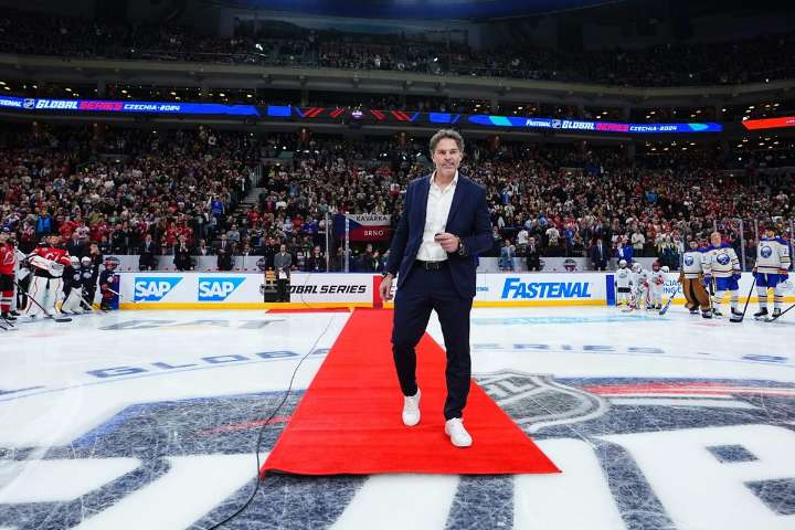 Jaromir Jagr, 53, plays pro game in Czechia, pushing back Hall of Fame candidacy another year