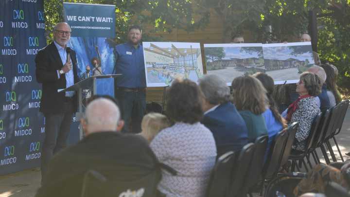 Great Plains Zoo to honor former Midco president with $2 million gift