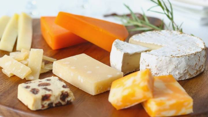 Retiran de forma urgente una marca de queso por contaminación con E. coli