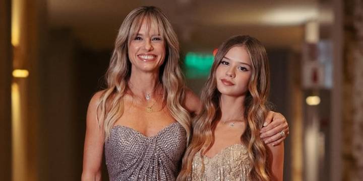 Todas las fotos de la espectacular fiesta de 15 de Matilda, la hija de Mariana Fabbiani: “Bailamos hasta las cinco”