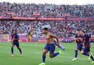 Araujo rescata al Barça sobre la bocina