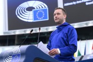 Greenland’s leader thanks the EU and urges the bloc to invest in his island