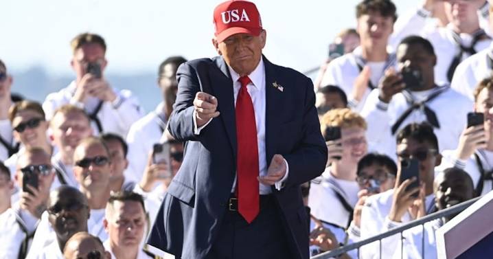 White House Wanted Live Bomb Explosions at Donald Trump Navy Visit