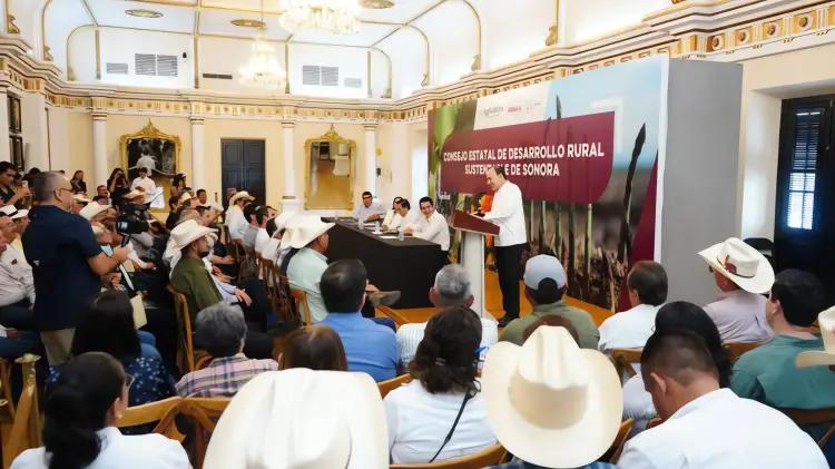 Alfonso Durazo impulsa el desarrollo rural sustent...