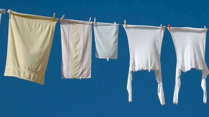 Precio de la luz hoy, viernes 24 de octubre, por horas: los momentos claves para hacer la colada