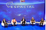 Maduro anuncia creación del primer minisatélite venezolano