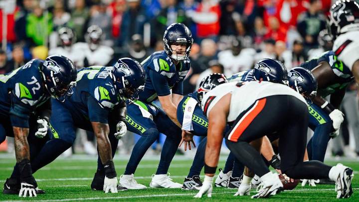 Seahawks Secure Week 7 Win Over Texans Despite Multiple Offensive Miscues: 'What A Weird Game'