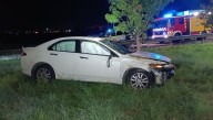 Un coche se sale de la vía en la incorporación de la A