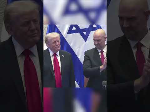Trump greeted by huge standing ovation and Trump hats at the Knesset #shorts