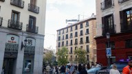 El centro de Madrid intenta recuperar la normalidad tras el derrumbe que dejó cuatro muertos: "Hemos hecho tres intentos para entrar en casa"