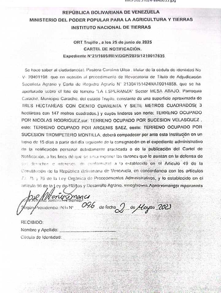 Cartel de notificación a la ciudadana Pastora Carolina Ulloa, titular de la cédula de identidad No V