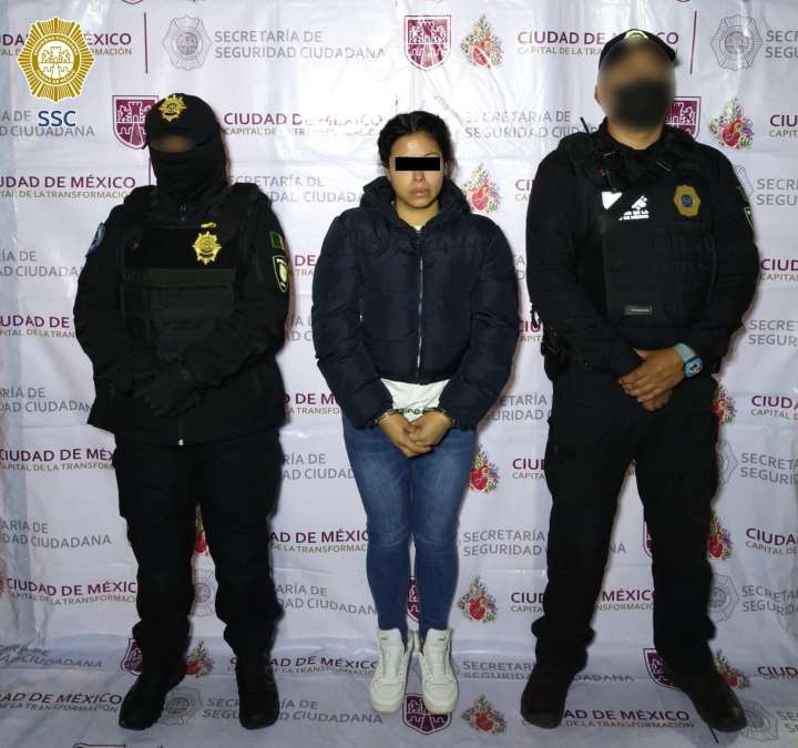 Detienen a parejas de líderes de la Unión Tepito; decomisan 400 dosis de droga