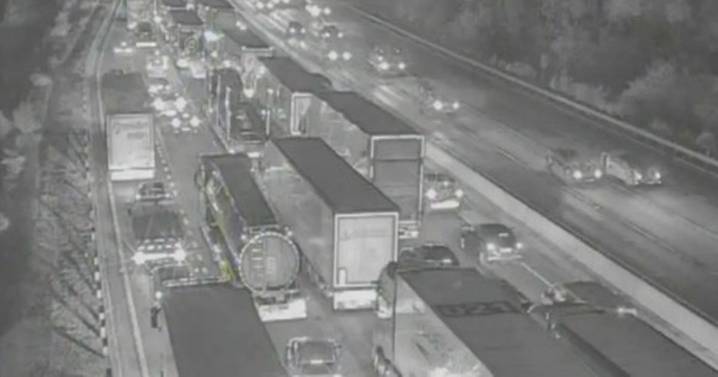 M1 traffic LIVE: Major UK motorway grinds to halt as multi