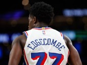 Novato logra noche de leyenda en su debut en la NBA