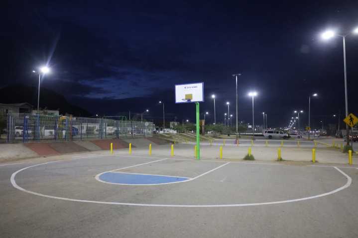 Atiende Municipio canchas y unidades deportivas 