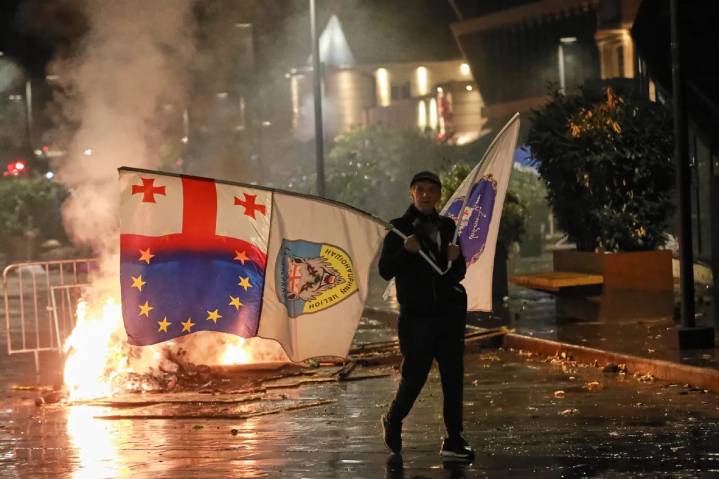 Primer ministro de Georgia denuncia intento de derrocar su gobierno